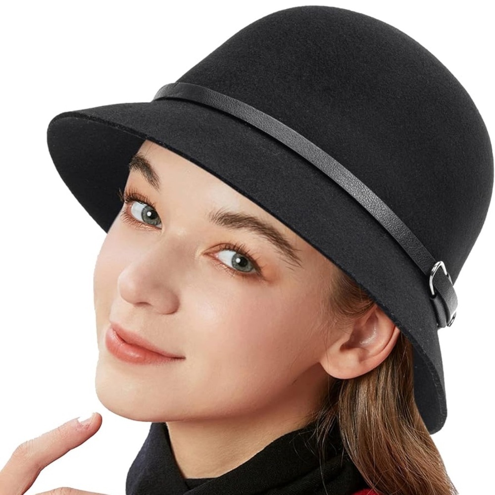 Nine West Wool Felt Trench Cloche Hat
Round Crown leather belt W/buckle Black